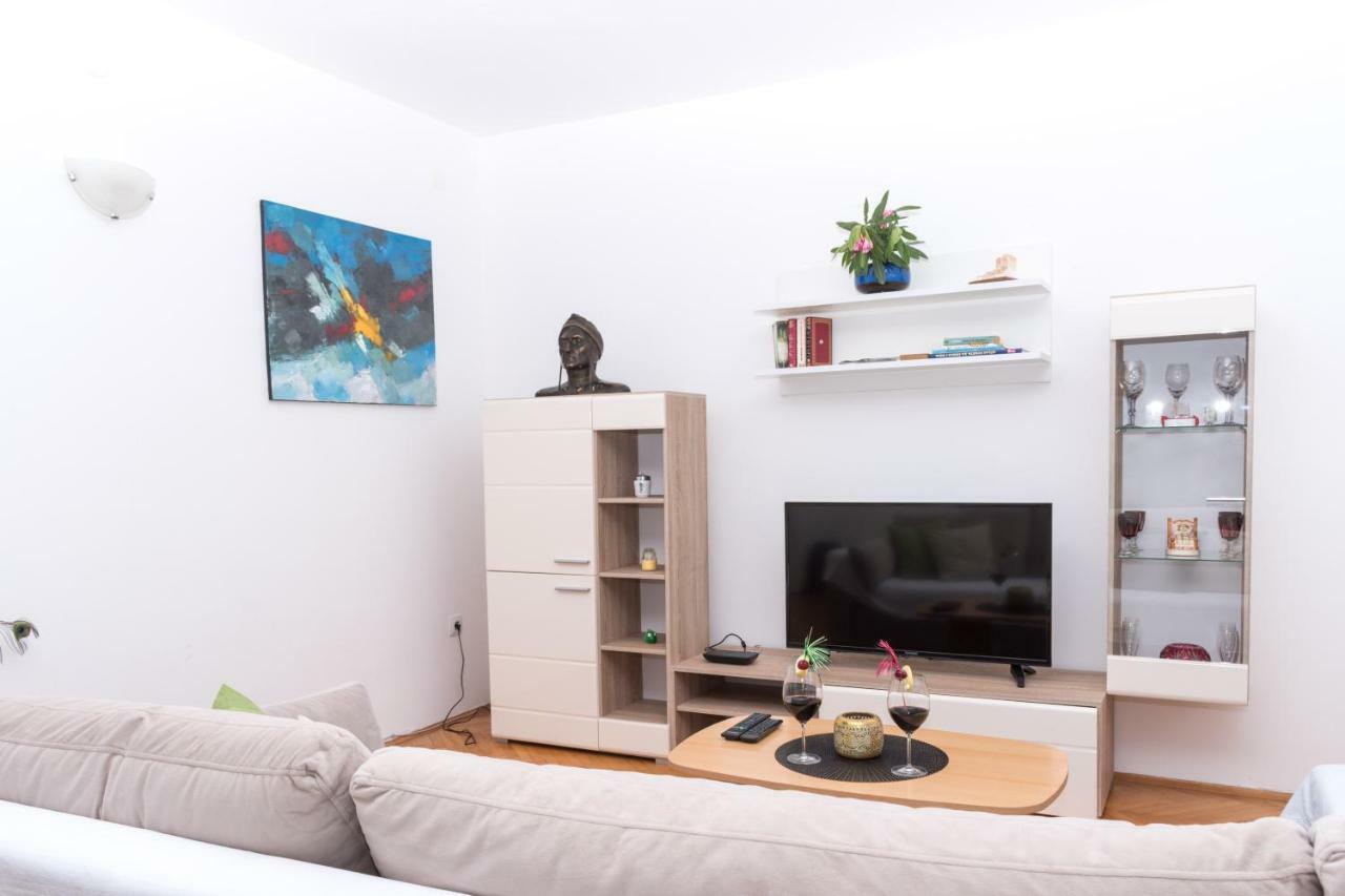 Apartment Rora ซาบอริซ ภายนอก รูปภาพ